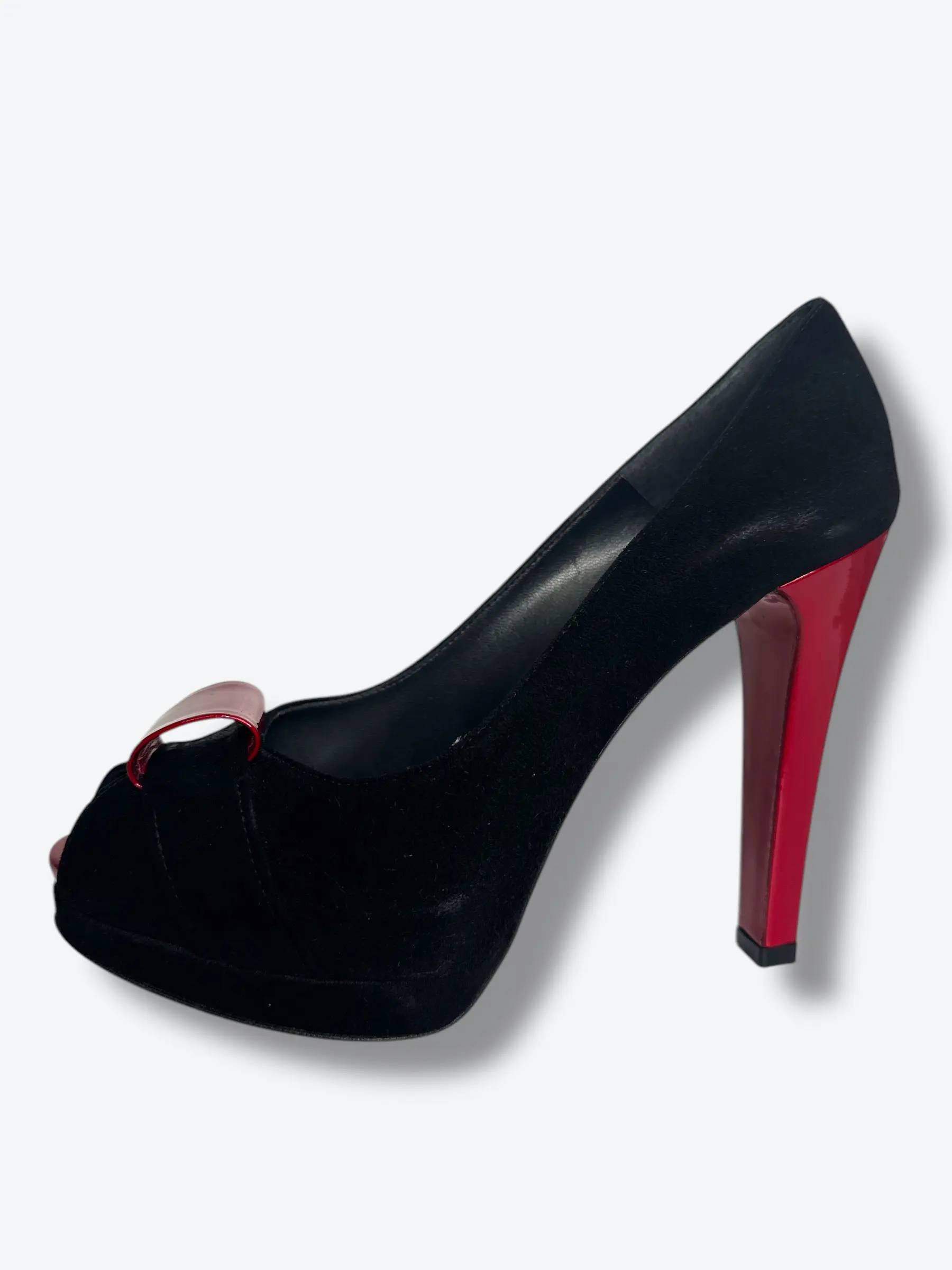 Y2K STUART WEITZMAN RED AND BLACK VALENTINE'S PLATFORM PUMPS