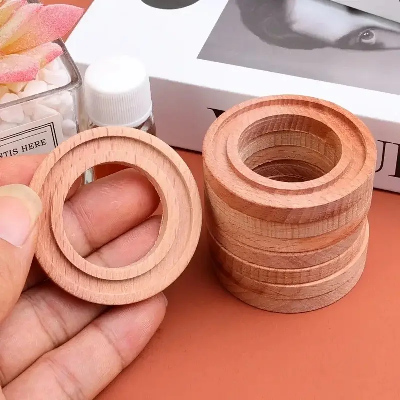 Round Shape Solid Wood Car Air Freshener - 1-Piece Beech Wood Chip Aromatherapy Essential Oil Diffuser, Odor Elim. for Car Interior Fragrance Absorption, One-Piece