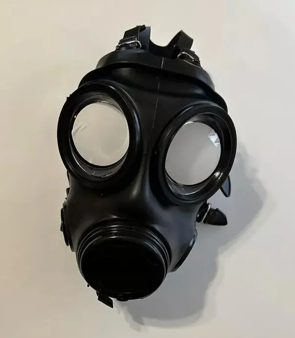 Multipurpose mask with 2 N.B.C fillers Multipurpose mask with 2 N.B.C fillers