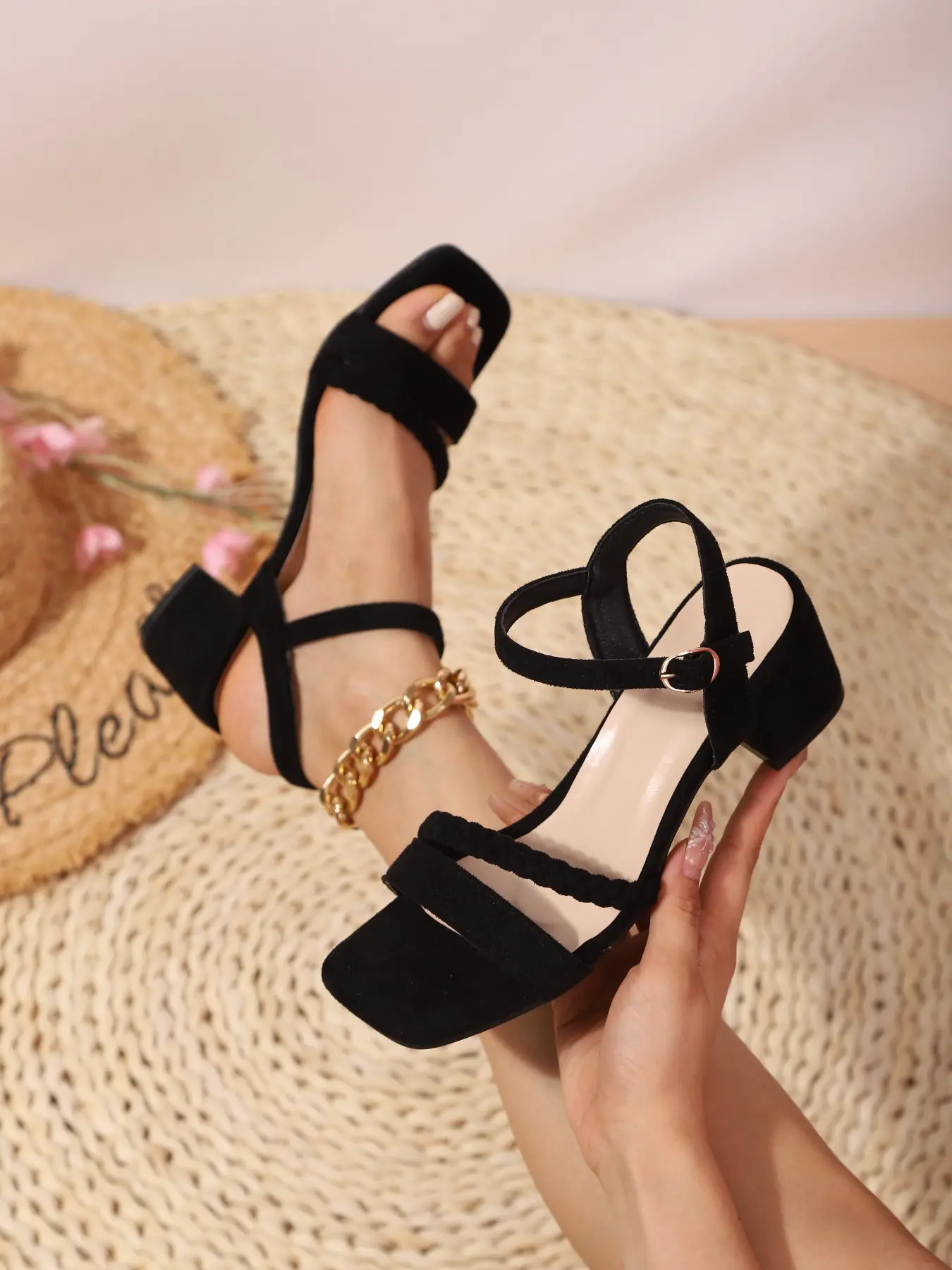 Women's square-toe Chunky Block Heeled high heels, pure black, sexy and versatile, simple casual style sandals, Summer, suitable for parties and gatherings, daily wear, compatible with dresses and jeans