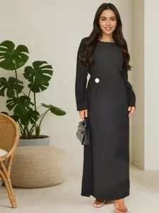 Muslim Women Plain Simple Dress with Back Tie, Waist Cinching, Decorative Buttons, Perfect for Friend Gatherings & Casual Occasions