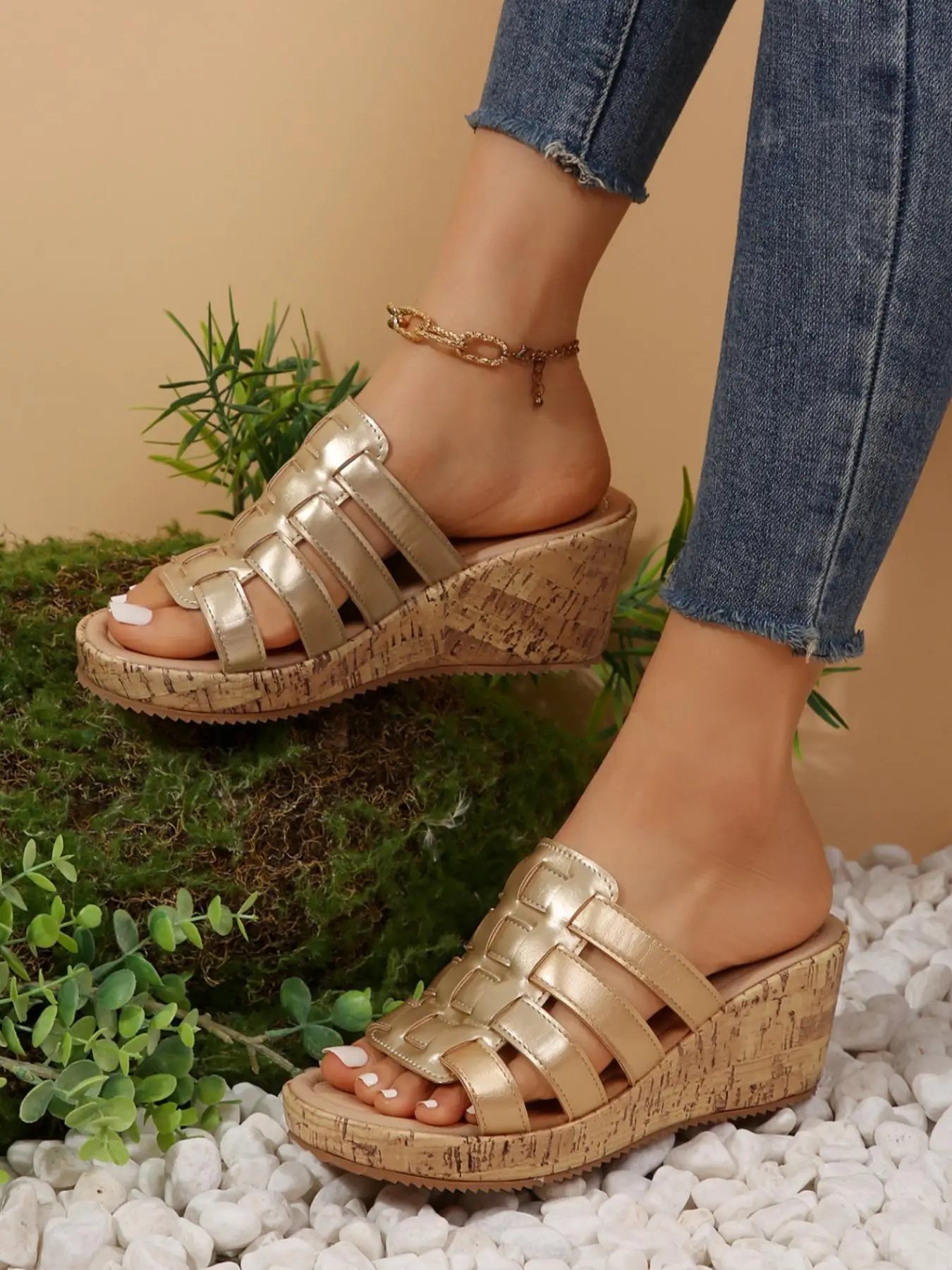 Women's Fashionable Studded Decorated Platform Sandals, Casual Comfortable Wedge Sandals for Summer, Lightweight Breathable Shoes for Daily Wear