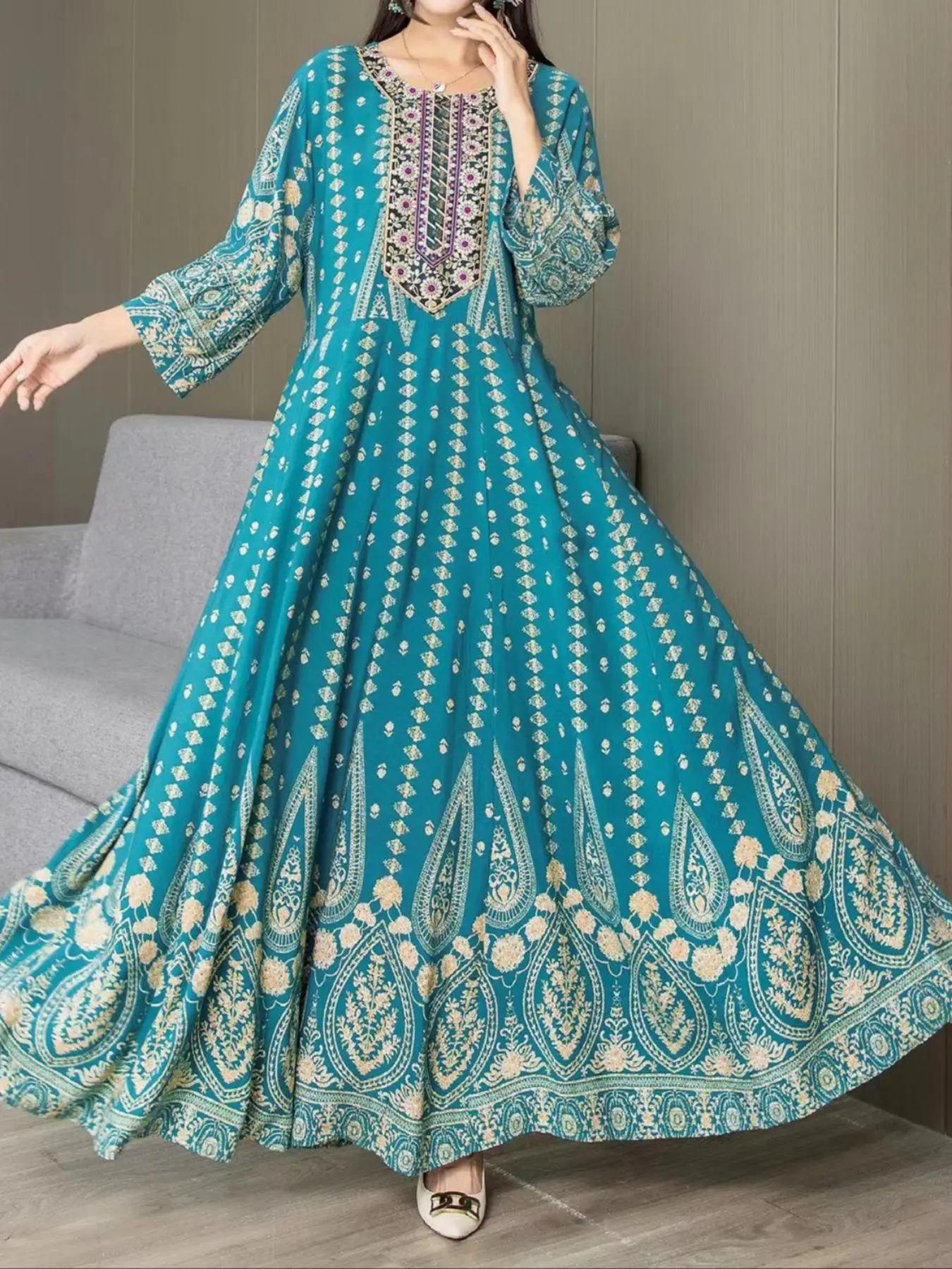 Women's Floral Embroidery Long Dress, Boho Round Neck Dress for Beach Holiday Vacation, Ladies Clothes for All Seasons