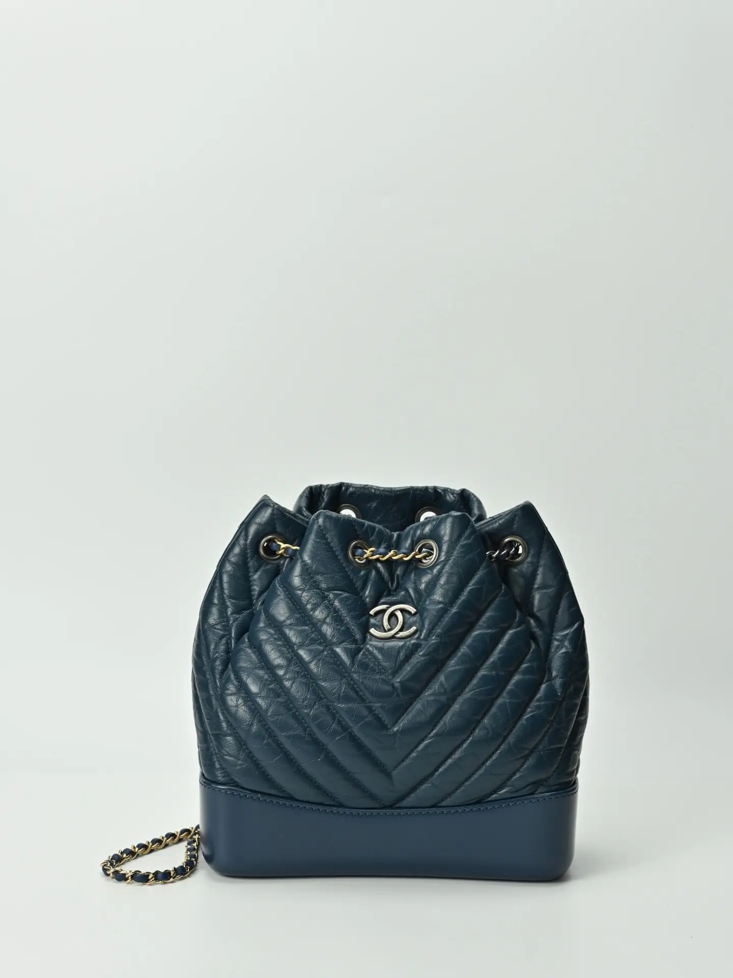 Pre-owned CHANEL Gabrielle Series Blue Chevron Leather Backpack 21547544