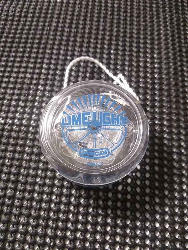 Duncan Toys Limelight LED Light-Up Yo-Yo, Beginner Level Yo-Yo with LED Lights, Colors May Vary