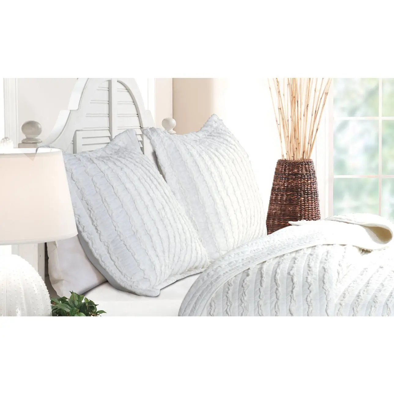 Greenland Home Ruffled White Standard Sham, 20x26 Inches
