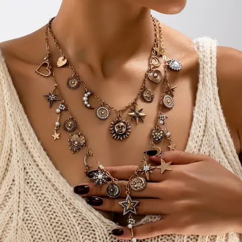 Boho Chic Geometric Pendant Necklace Set, Decorative Necklace, Bohemian Jewelry, Boho Style Jewelry, Zinc Alloy Material, Elegant Round Sun Moon Star Heart Design, Perfect for Parties & Daily Wear, Trendy Charm Necklaces