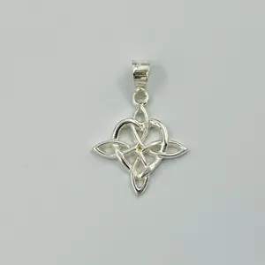 Dije Nudo de Bruja 1 1/2” Plata 925