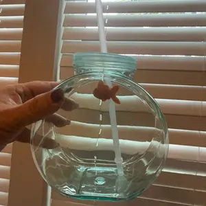40 oz Fish Bowl for Drinks with Unique Fish Design and Straw for Easy Sipping