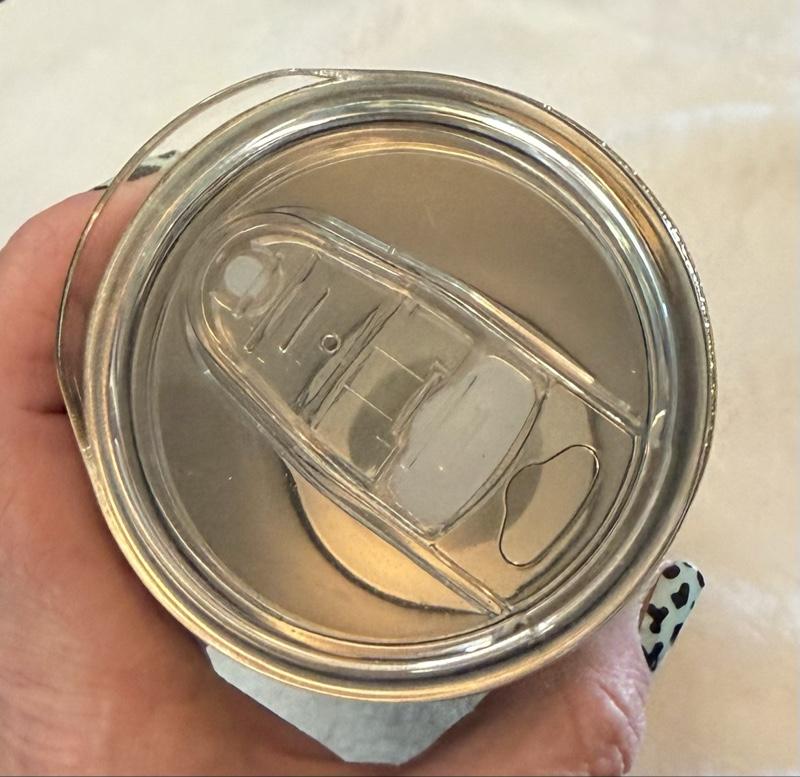 15 oz Daisy Epoxy Tumbler with White Daisy Pattern and Gold Glitter comes with straw