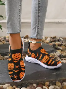 Halloween Pumpkin Print Slip-On Sneakers, Women's Low Top Round Toe Comfortable Breathable Slip On Lightweight Casual Shoes, Fall & Winter Fashion Footwear
