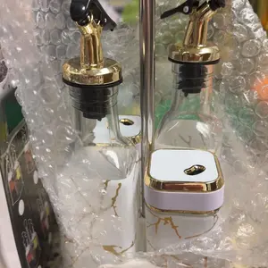 Salt & Vinegar Oil Dispenser Set, 1 Set Stainless Steel Spice Container with Rotating Cap Design, Leak-Proof Oil & Vinegar Dispenser for Home Kitchen, Dining Room & Barbecue, Salt & Pepper Shakers, Kitchen Gadgets