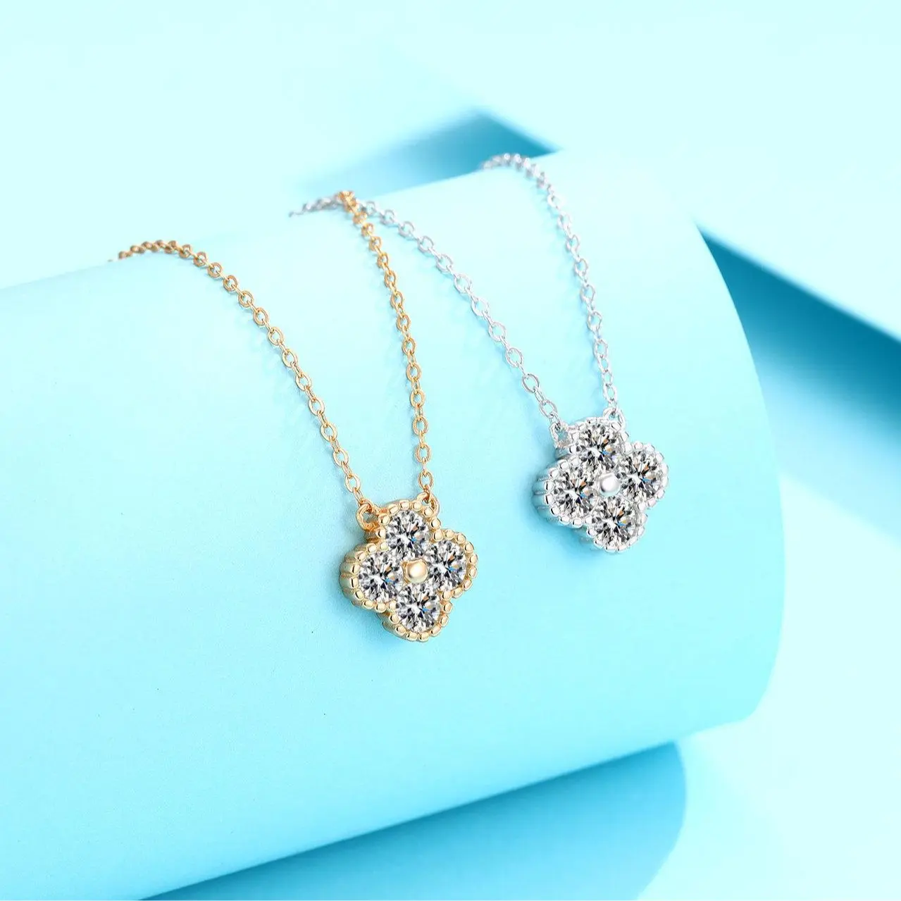 S925 Sterling Silver 4 Leaf Clover Stud Earrings with GRA Certified D Color VVS Moissanite, Unisex Hip-Hop Jewelry for Multiple Events, Four Leaf Clover