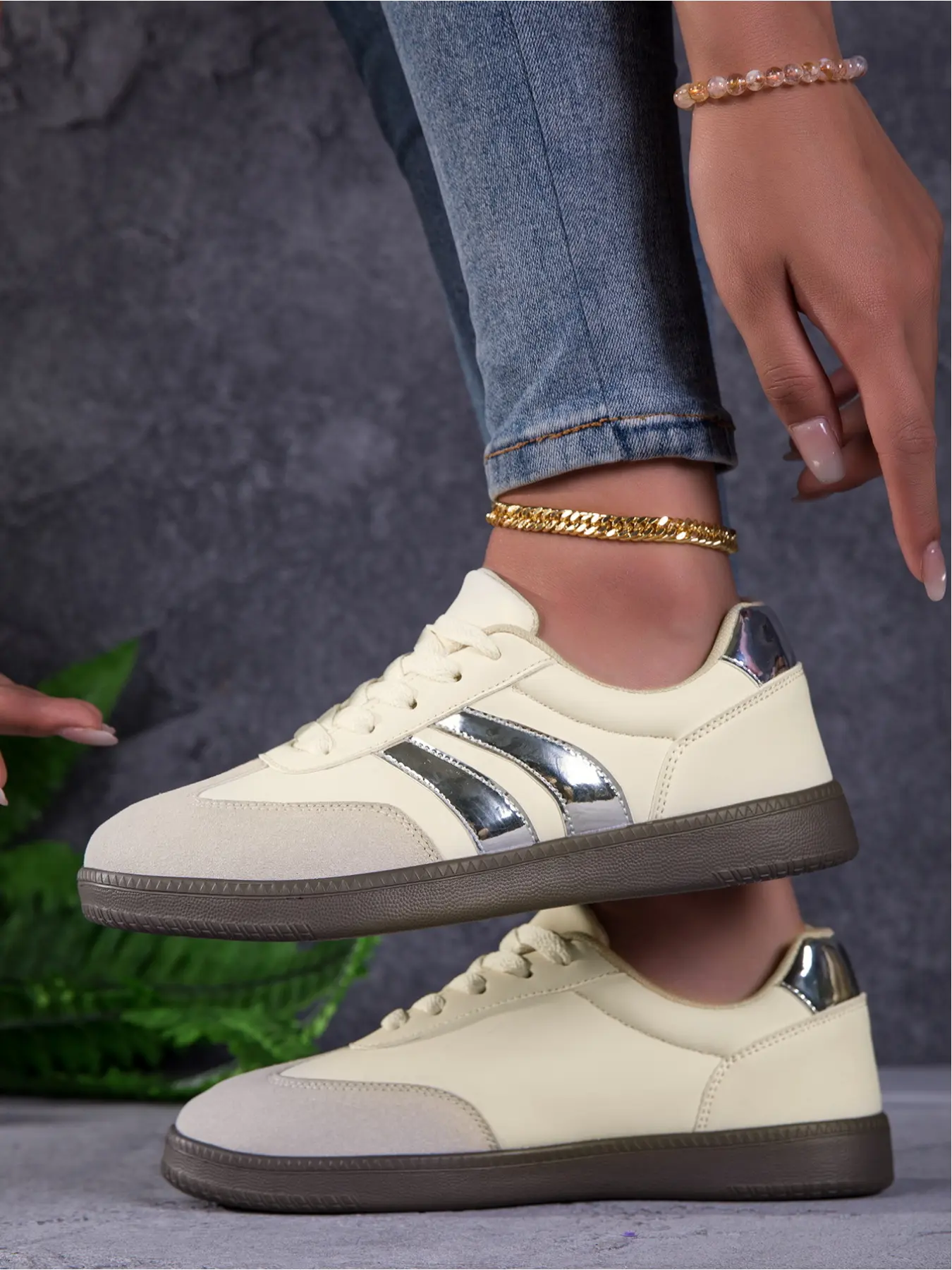 Women Metallic Stripe Platform White Sneakers, Gold Silver Contrast Skate Shoes, Versatile Height Increasing Non Slip Casual Trainers