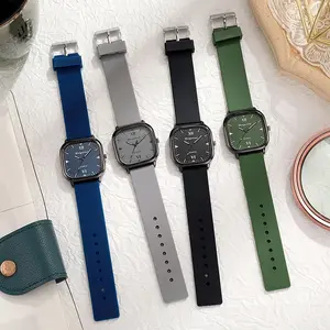 Fashionable Quartz Wristwatch Set, Soft Silicone Strap and Alloy Case, Perfect Gift for Kids, Daily Use or Christmas Easter
