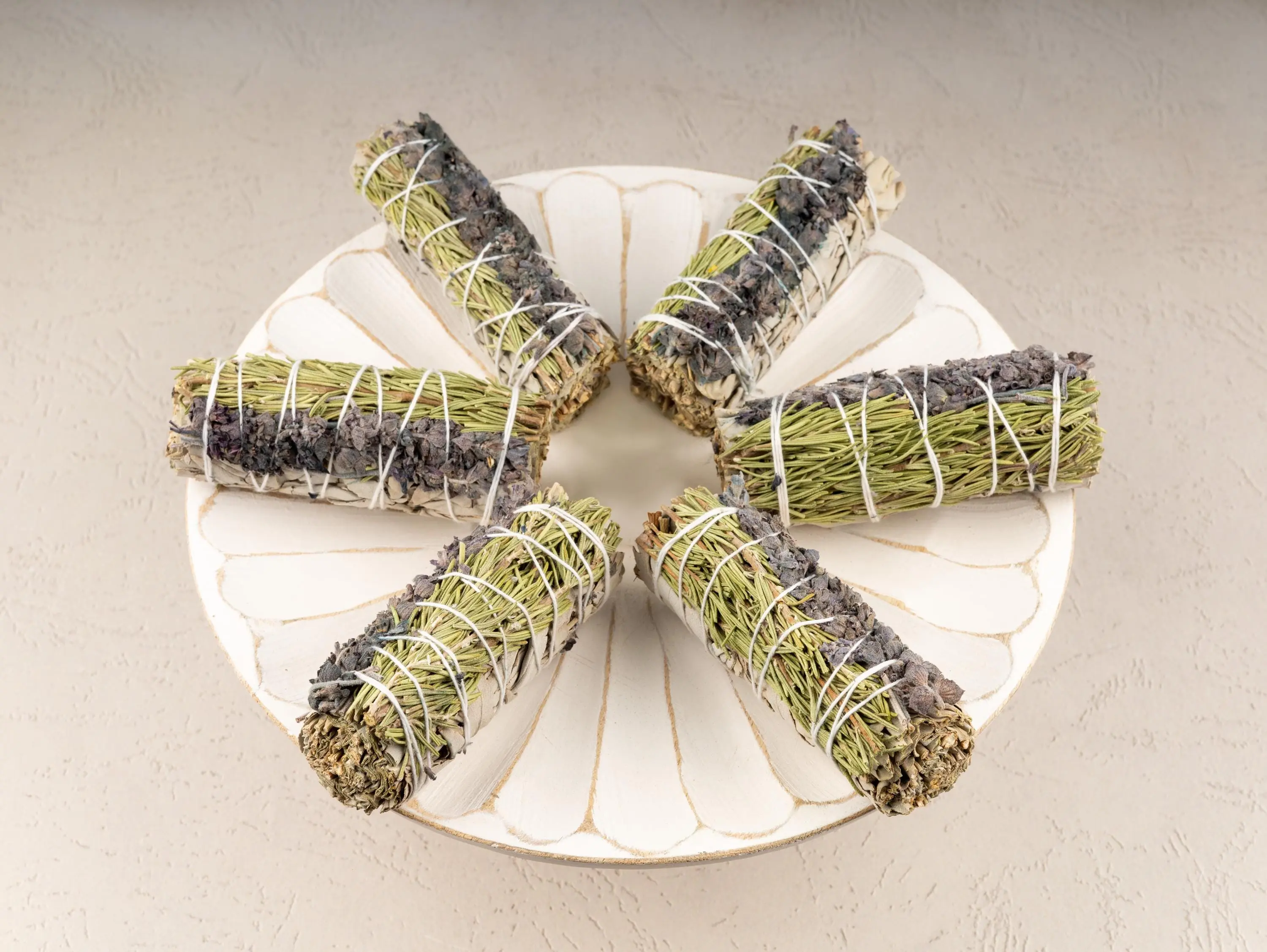 White Sage Lavender and Rosemary Smudge Stick 4", Energy Cleansing Smudging Sticks, Smoke Cleanse Smudging Wand, Home Protection, Purifying