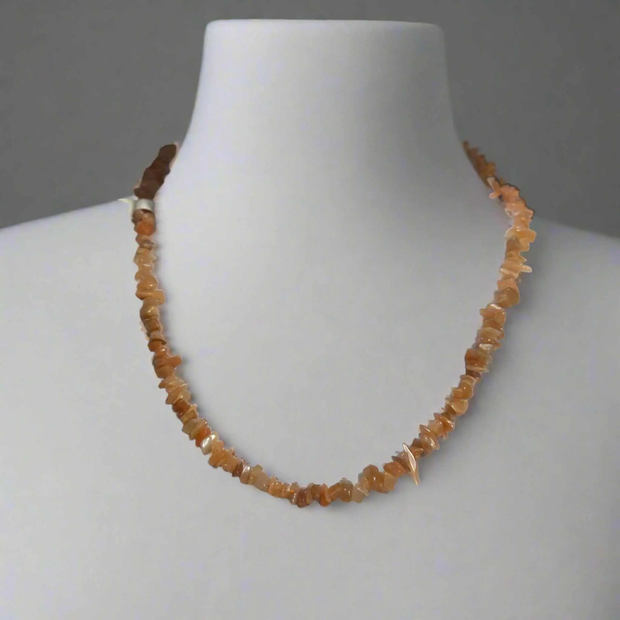 18-Inch Peach Moonstone Chip Necklace with Sterling Clasp