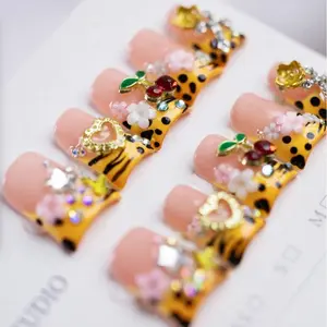 10pcs Y2K French Striped Pink Short Fake Nails, Handmade Press On, Metal Bow Almond Nails, Rhinestone Embellished, Metal Bow Decals, Dotted & Striped Design, Cherry Accents, For Party, Holiday, Casual & Daily Wear, For Spring, Summer, Autumn, Winter