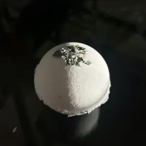 Peppermint Breeze Bath Bomb - Refreshing and Invigorating Aromas for Body and Mind - Body Care, Comfort
