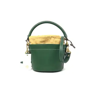 Pre-owned Tory Burch Leather Shoulder Bags 5.91'' R909 Shoulder Bag C1363165078 1214 T2 Lerin