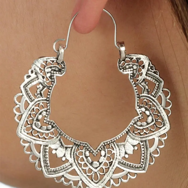Vintage Hollow out Flower Design Hoop Earrings (1 Pair), Boho Style Jewelry for Women, Bohemian Earrings, Fashionable Jewelry Accessories for Party, Daily Clothing Decor, Perfect for Anniversary, Birthday Gift, Ear Hoops Shape Earrings