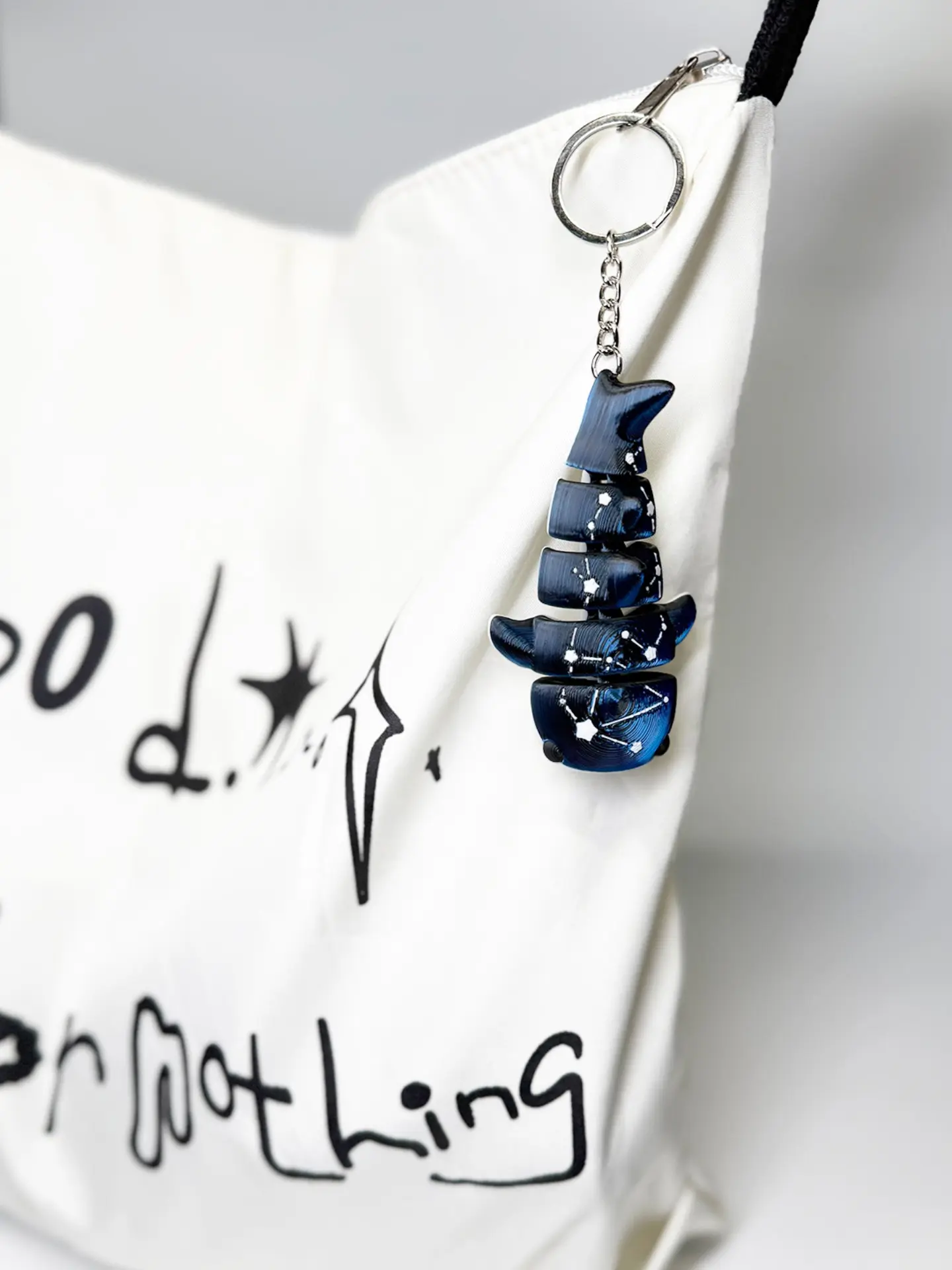 A 3D Printed Whale Creative Gift Mini Home Decoration, Keychain Decor, Cute Keychain, The Ideal Gift For 3d Printing Enthusiasts - The Body Is A Segmented Joint Structure That Can Flexibly Swing, Hanging As Decoration On Keys, Bags, Bag Charm