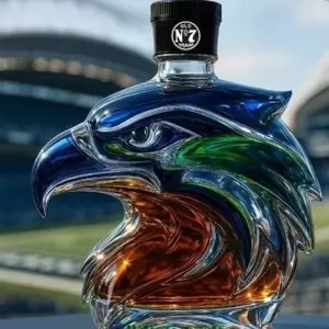 Hand-Painted Seagull Team Maker's Mark Whiskey Bottle, 350ML Glass Cup, Collectible Wine Bottle, New Arrival, Perfect for Collection