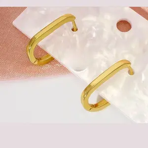 Minimalist earrings
