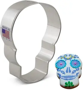 Skull Cookie Cutter 3 5/8"