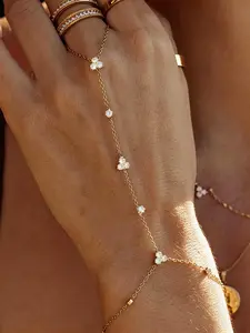 Women's bracelet, 14K gold plated diamond-set chain bracelet, floral fashion ring chain bracelet, women's fashion body jewelry, adjustable, Stackable Bracelets, a gift for her.