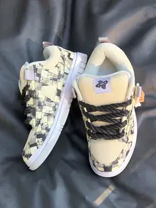 Unisex Plaid Low-Top Thick Sole Sneakers, Casual Outdoor Streetwear Shoes, Vintage Style Canvas Skateboard Shoes