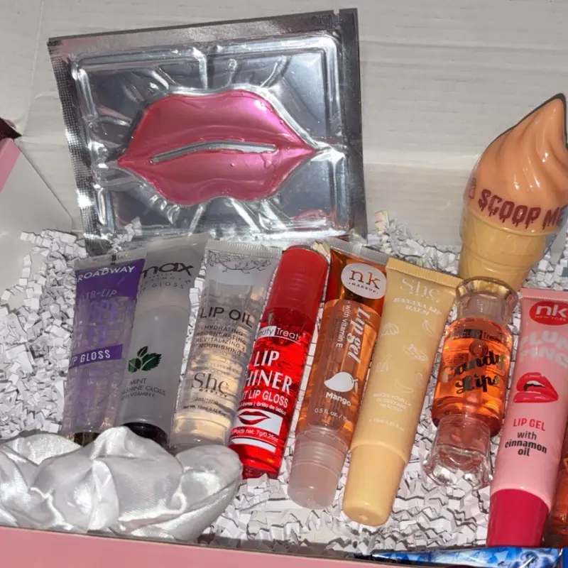 Lip gloss box with high quality gloss