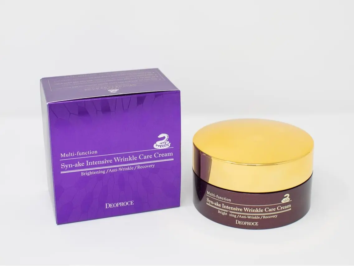 Deoproce Synake Intensive Wrinkle Care Cream. Which provides strong anti-aging effects by smoothing fine lines, improving skin tone, and addressing age spots. It also hydrates and restores the skin's elasticity and smoothness.