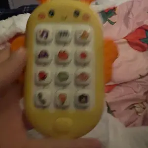 Phone Toy with Cartoon Bee Design, Interactive Bilingual Learning, Music Function, No Battery Included