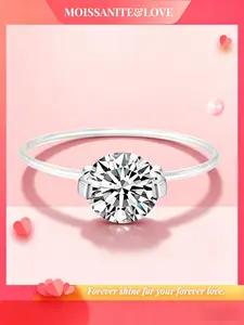1 Carat Moissanite Solitaire Wedding Engagement Ring, Round Brilliant Cut, D Color Vvs1 Clarity, 925 Sterling Silver Gold Plated, Invisible Setting