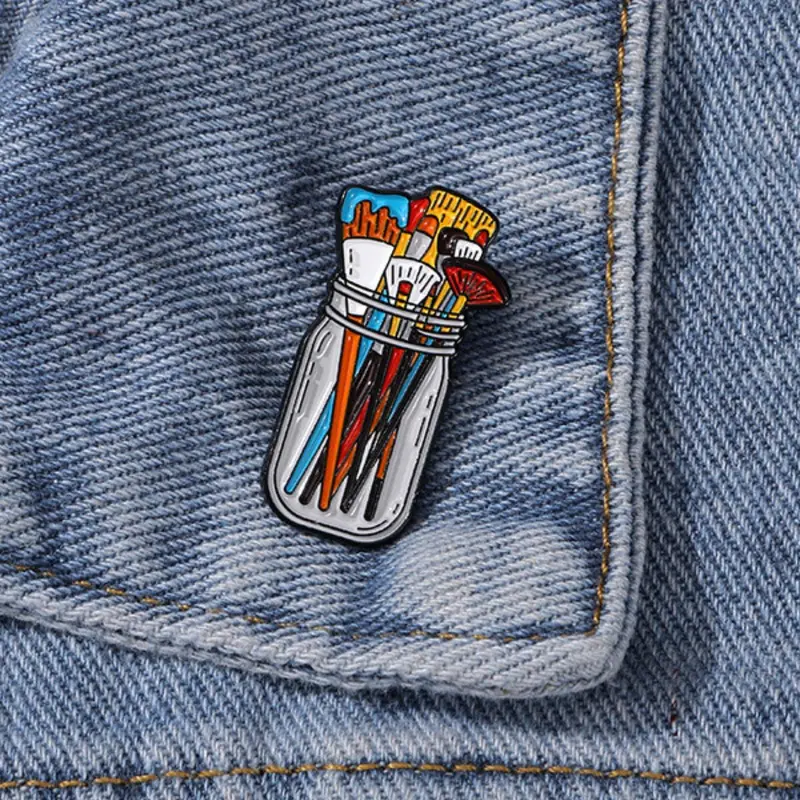 Paintbrush Design Brooch, Fashion Alloy Badge for Daily Clothing Decor, Enamel Pin Suitable for Backpacks, Jeans, Scarves, Hats Decoration Fixed Buckle, Casual Zinc Alloy Jewelry for Men & Women, Durable Metal Pins