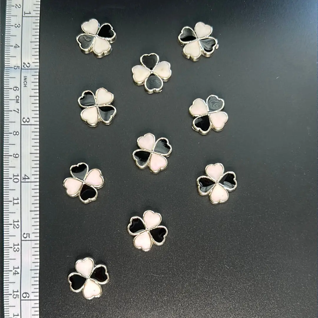 Black and White Lucky 4 Leaf Clover Charms - Durable Plastic & Resin Charms for DIY Projects & Crafts - Symbol of Good Luck & Fortune - Perfect for Personalized Designs