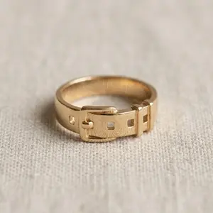 Anillo sólido 10k