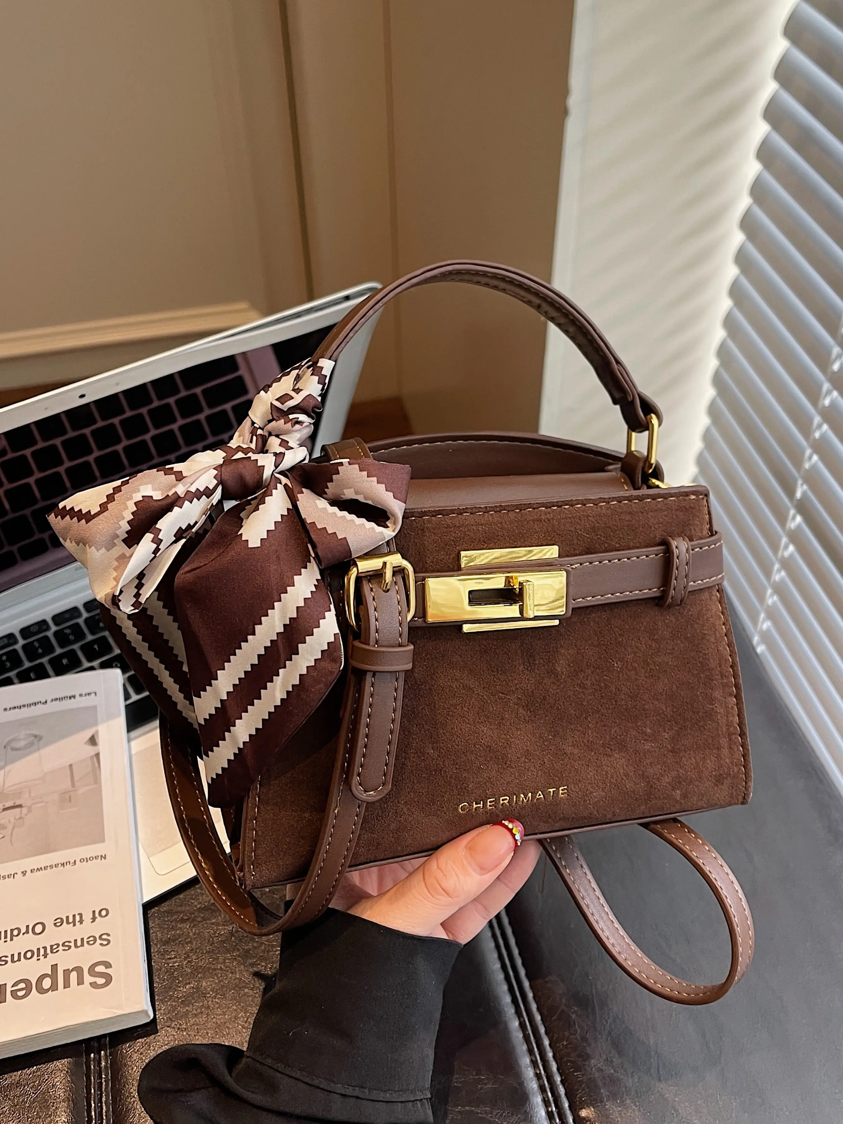 Women's PU Suede Crossbody Bag, Fashionable Vintage Style Handbag, Adjustable Strap, Magnetic Closure, Perfect for Office, School, Work, Travel, Fashionable Shoulder Bag, PU Tote Satchel