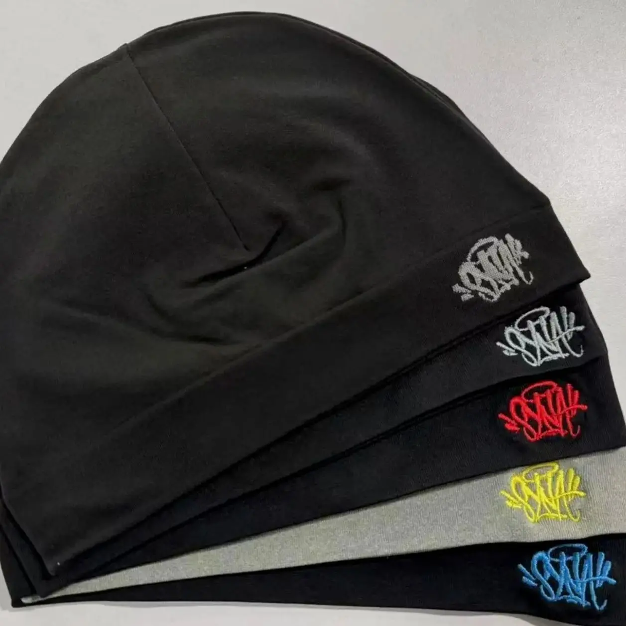 SynaWorld Skull Cap 2026 - New Unisex Knitted Hat, Quality Y2K Warm Winter Beanie Running Cap for Men & Women