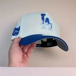 Los Angeles Dodgers White Royal Blue Snapback Hat – Raised LA Embroidery MLB Cap for Men Women, Adjustable Baseball Streetwear, Vintage Hip Hop Fashion, Casual Everyday Urban Style