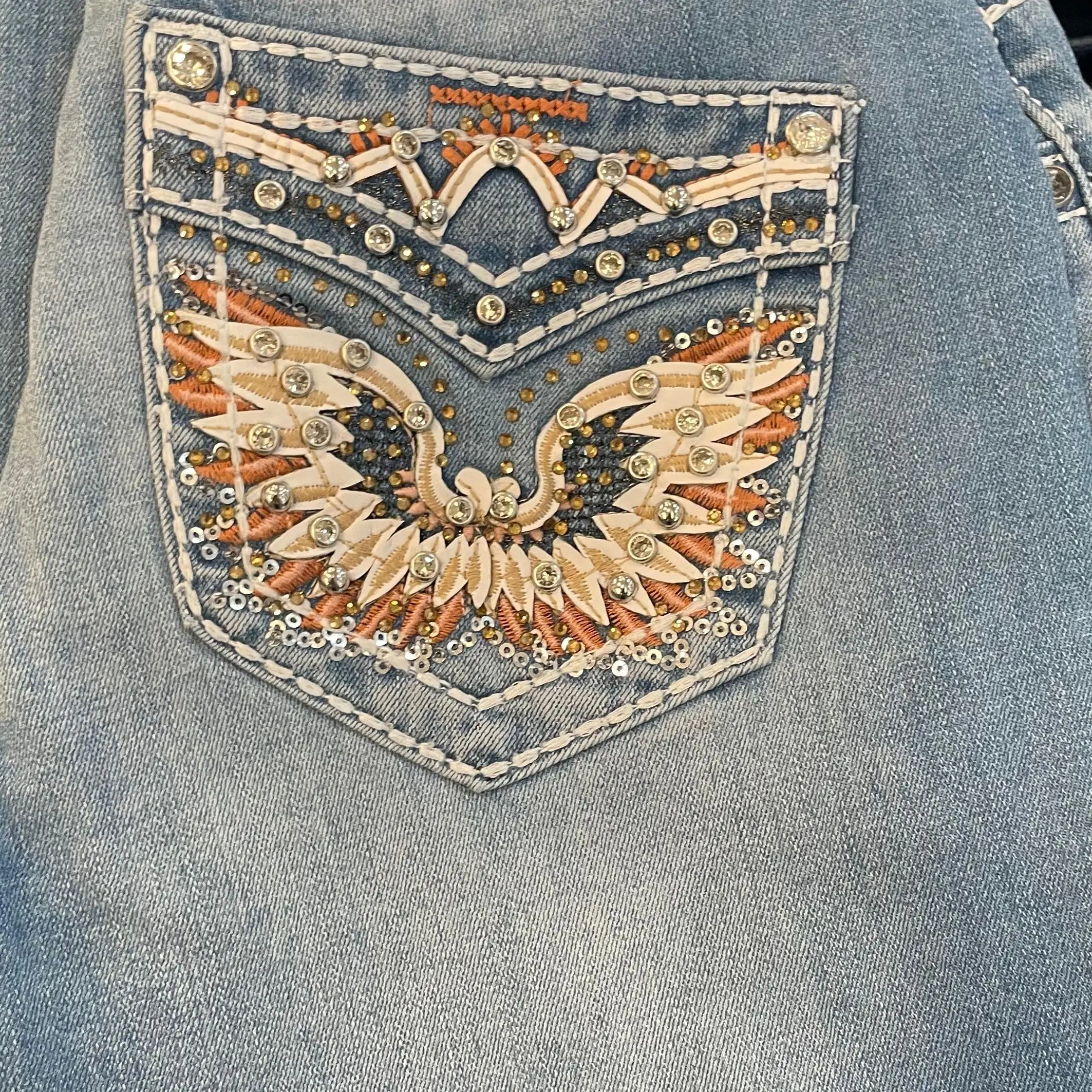 H&Y Woman Jeans with Unique Beaded Design to Enhance Your Style