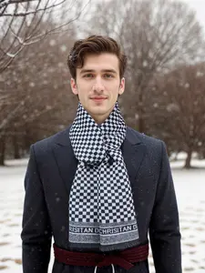 1 piece of men's wool scarf, Plaid Pattern, thick and warm in winter, suitable for outdoor activities and daily wear. It can also be given as a Christmas gift, Halloween gift, Thanksgiving gift to a father or husband