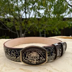 Men’s belts/ cinto corte láser de México plateado con fondo azul