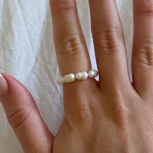 EVRY JEWELS Women's Pearly Ring