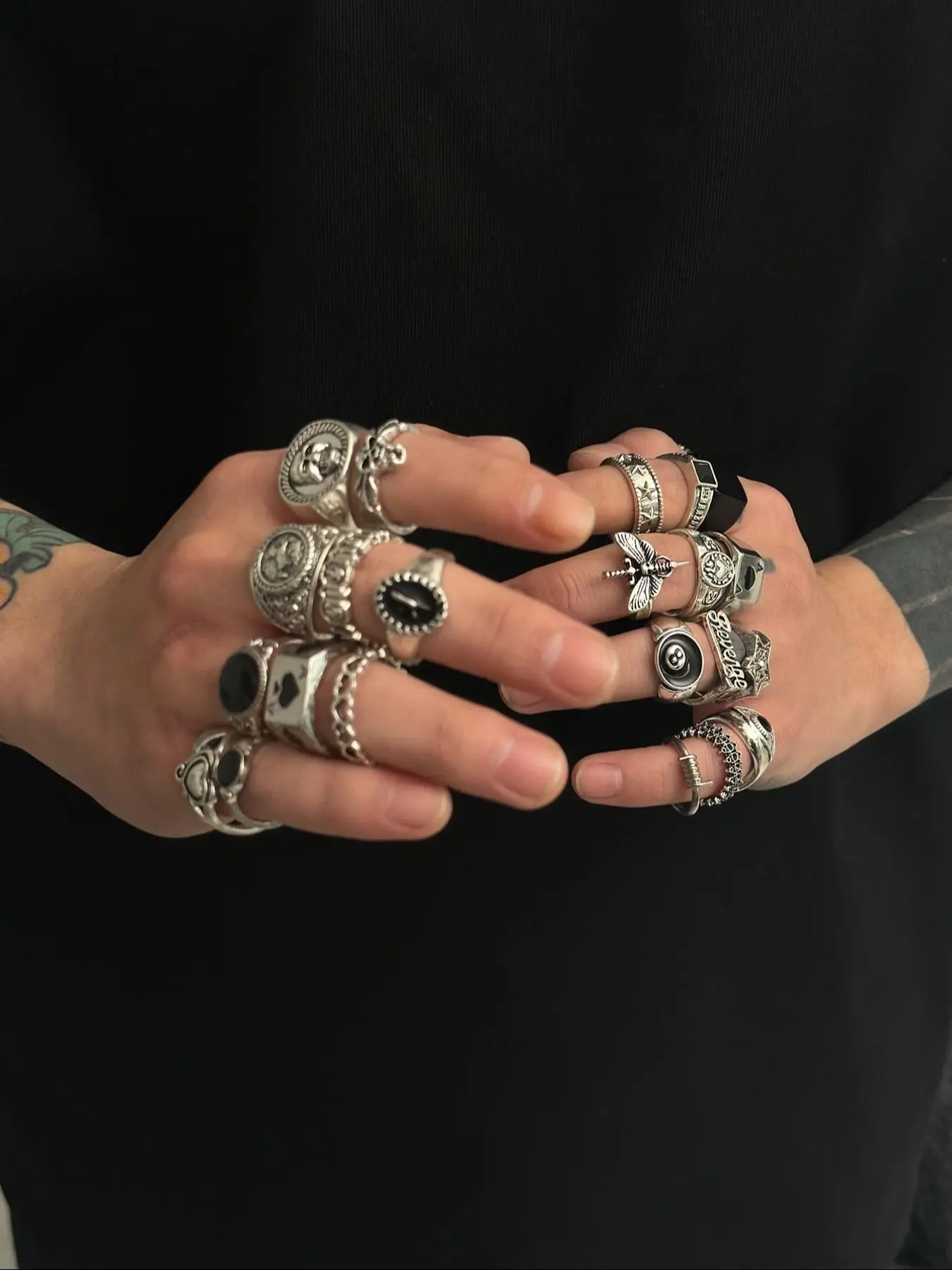 Men's Gothic Dark Aesthetic Oil Drop Creative Layered Stacking Ring Kit, Punk Style Street Fashion Y2K Trend, 24-Piece Alloy Chain Jewelry Collection, Stackable Finger Rings