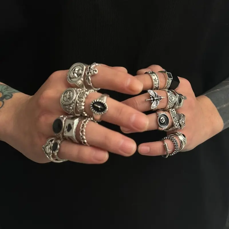 Men's Gothic Dark Aesthetic Oil Drop Creative Layered Stacking Ring Kit, Punk Style Street Fashion Y2K Trend, 24-Piece Alloy Chain Jewelry Collection, Stackable Rings Set, Stackable Finger Rings