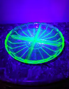 Vintage 7.25 in Scalloped Edge Sunburst-Diamond Motif Green Uranium Glass Divided Relish Dish, 1929-1931 "Victory" Kitchenware Tableware Bowl