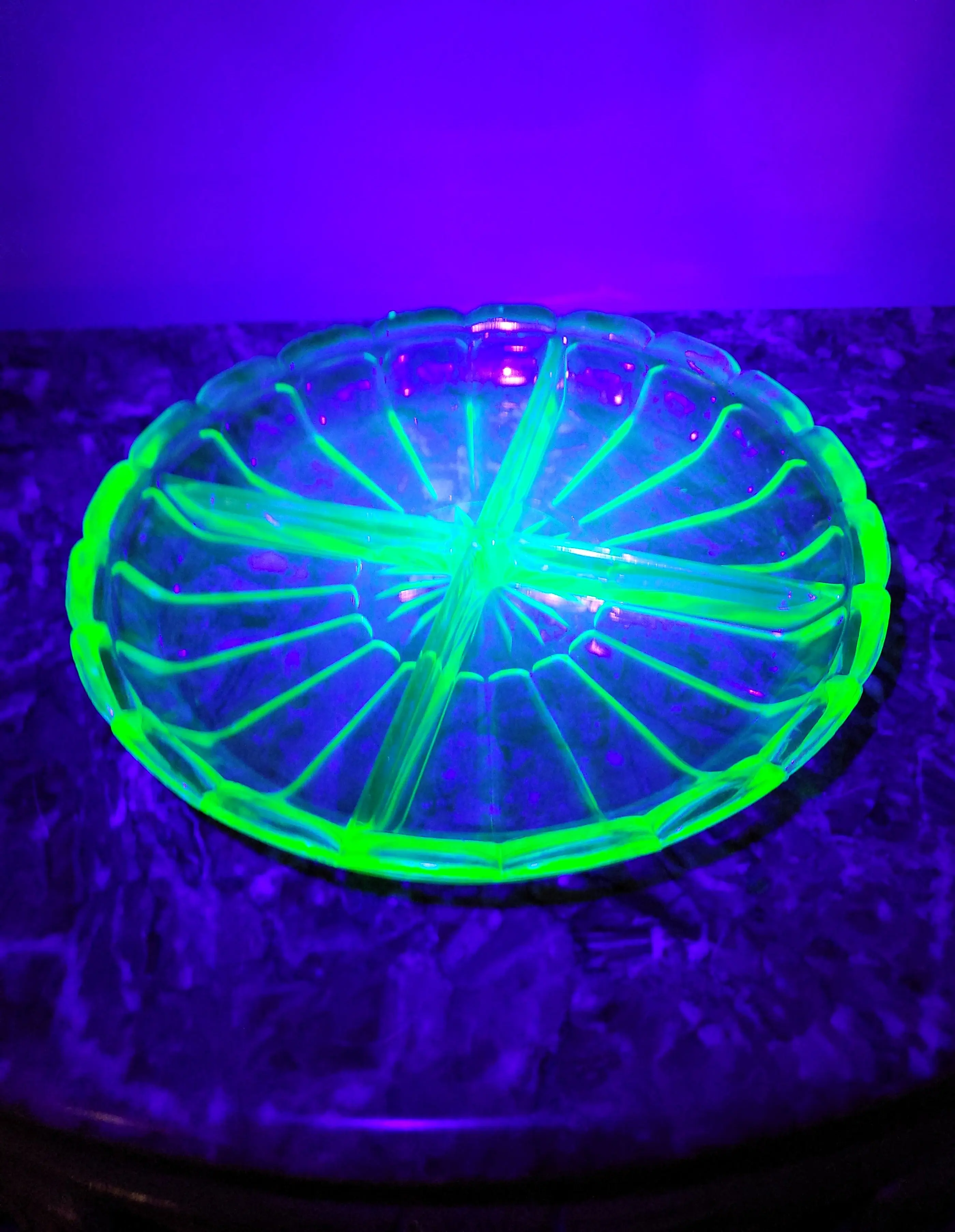 Vintage Victory Pattern Green Uranium Glass Round Divided Relish Dish - Geometric Scalloped Edges, Sunburst-Diamond Motif, 7.25" diameter x 1" height, 1929-1931 Kitchenware Tableware, Round Shape, Sunburst Motif