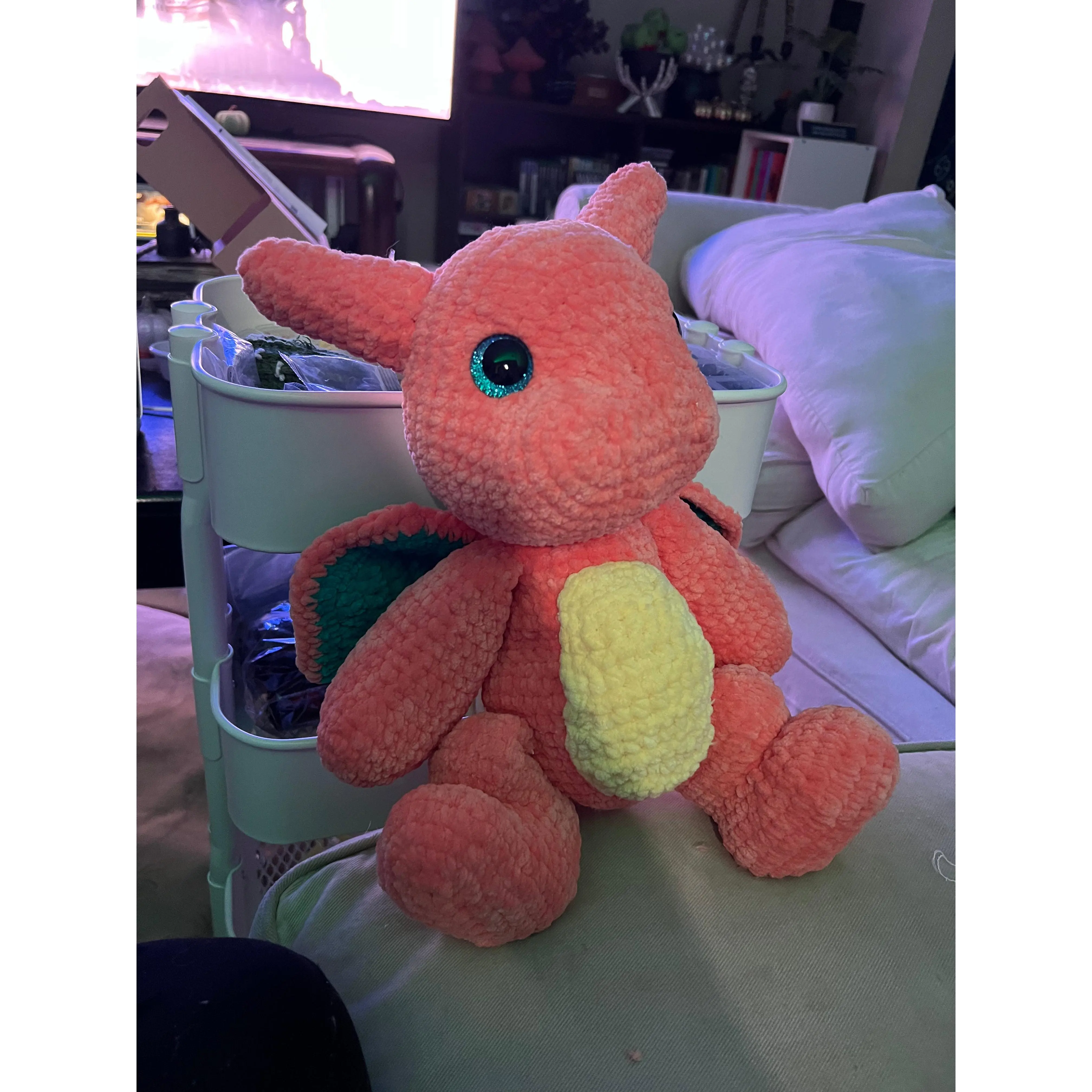 Pokémon Charizard Snuggler Plush Toy Pokémon Charizard Snuggler Plush Toy